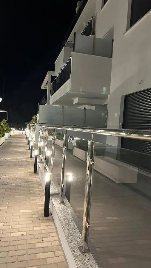 شقة موتريل  في Playa Granada Aguacate Beach